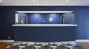 Travelodge Cardiff Central - Image 5