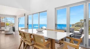 Garden Bay Coastal Retreat - Image 4