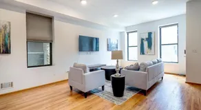 3 Flat Building Downtown - With Private Patios - Image 4