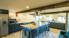 Luxury traditional stone farmhouse in Saddleworth - Image 3