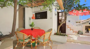 Apartments with WiFi Makarska - 19038 - Image 4