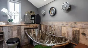 The Cocktail Lounge at Cheshire Boutique Bathhouse - Image 3