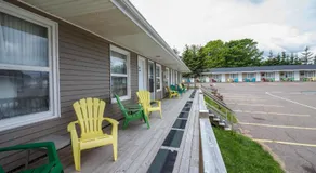 The White Horse Motel - Image 2