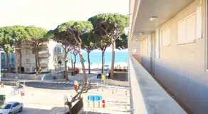 Sol Daurat seafront apartment - Image 3