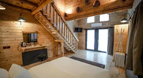 Pino Mar Luxury Bungalows - Image 2