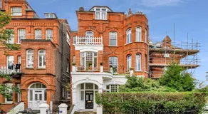 West Kensington Flat with Private Garden - Image 3