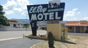 El Rey Motel - Image 3