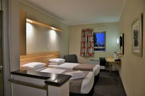 Road Lodge Carnival City - Image 2
