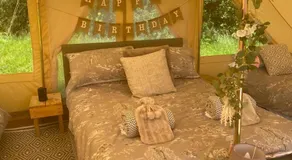 Hopgarden Glamping and camping - Luxury furnished Bell tents & Shepherd huts plus camp field to pitch your own tents - Image 2