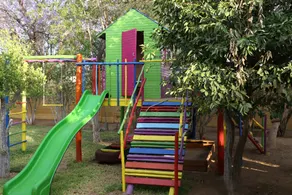 Capbon Guesthouse - Image 5