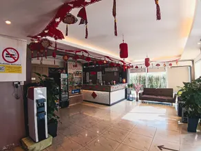 Palace Inn - Image 3