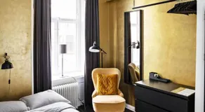 Eight Rooms - Image 2