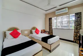 Capital O 76484 Hotel Balwas International - Image 2