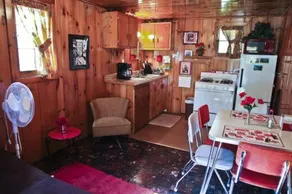 Cabin #6 - Casablanca - Image 3