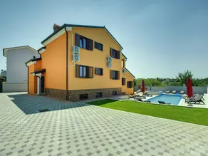 Villa in Pula with sea beach - Image 5