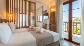 Kelly Beach Hotel - Image 2