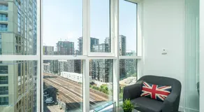 Luxury 2BR 2BA Central London Rooftop and Gym - Image 4