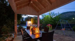 Spacious Prgomet Retreat with Private Pool, Fitness Centre, and Garden - Image 4