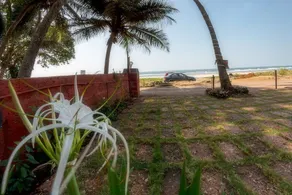 Om Shanti Beach Resort - Image 4