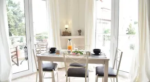KyMa Studios and Suites - Image 3