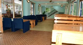 Energie rooms and cafe - Image 4
