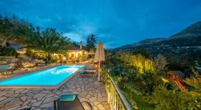 Villa Regina -Hidden Eden with Treehouse & Heated Pool - Image 3