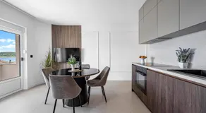 Aquarius Apartments - Beachside with Heated Pool - Image 4