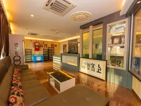 Gold City Hotel - Image 3