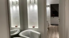 Visavi' Luxury Room - Image 3