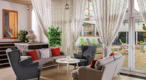 Tündérkert Hotel Noszvaj - Image 3