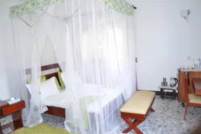 Sheevy"s Bed N Breakfast - Image 2