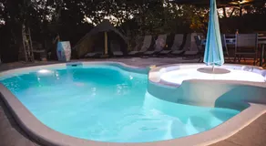 La yourte de Nîmes, spa , piscine chalet bois - Image 3