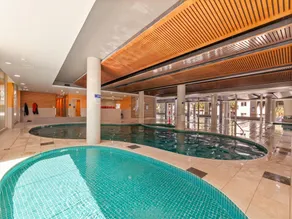 Inner-city Stay With Pool and Gym Access - Image 3
