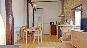 Apartamento Llerandi 2B - Totalmente reformado y con balcón al corazón de San Vicente de la Barquera - Image 2