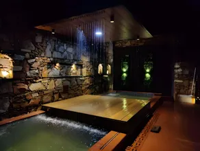 LE CASA - THE LUXURIOUS HOUSE - Image 4