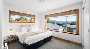 Residence at 165 Great for large groups Sleeps 11 - Image 2