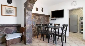 Villa \"La Casita de Vals\" mit Bergblick, Pool, Garten, Klimaanlage und WLAN - Image 5