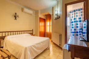 Hostal Hilaria - Image 2