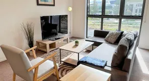 Bright 1BD with Private Office - Braddon - Image 2