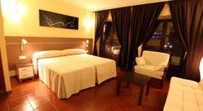 Hostal Zurbaran - Image 2