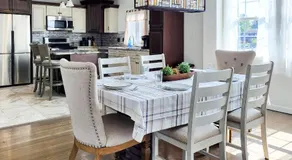 Spacious 2-BR 1-Bath King suite! - Image 2