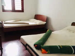 Green Cottage - Image 3