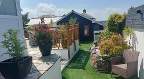 Meadow View Apartments are 2 and 3 bedroomed with private parking - Image 5