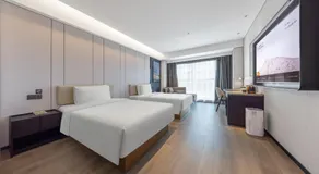 Sky Fortune Hotel - Image 2