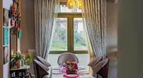 SaffronStays Edelweiss Bluebell House - 3BR English home with Himalayan peak views, bonfire & reading nook - Image 4