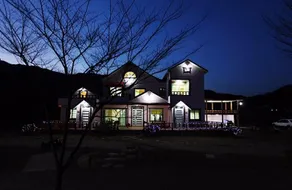 Cheongdo Mountains Bed and Breakfast - Image 5