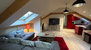 Race & Rooms - Image 2