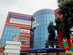 Hotel Kurunji Meridian - Image 1