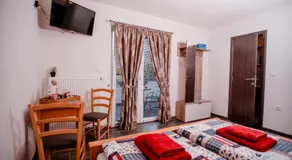 House Karakas - Image 2