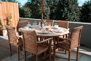 Modern Bungalow, Hot Tub, Work & Family Stays - Image 3